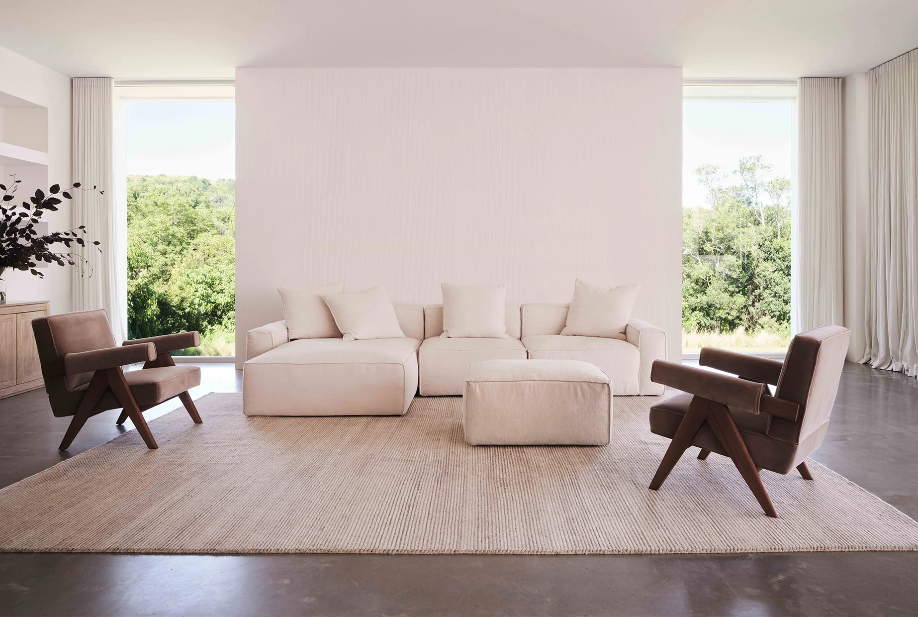 Elio junior ottomanScandinavian Style Compact Ottoman – Minimalist Footrest for Small Spaces