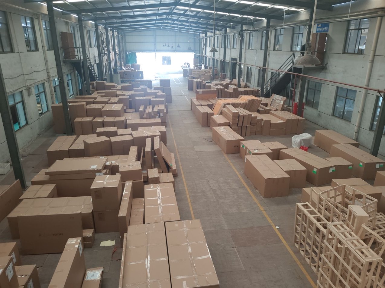 High-Capacity Furniture Warehouse China (B2B Fulfillment & Logistics)