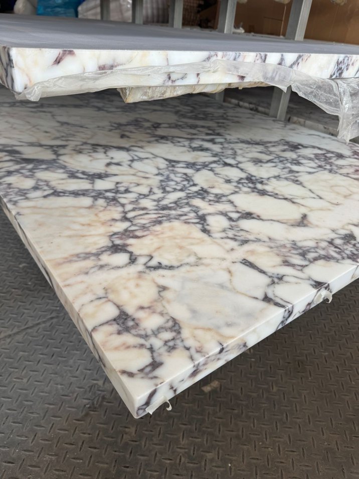 raw-calacatta-viola-marble-supplier-sourcing